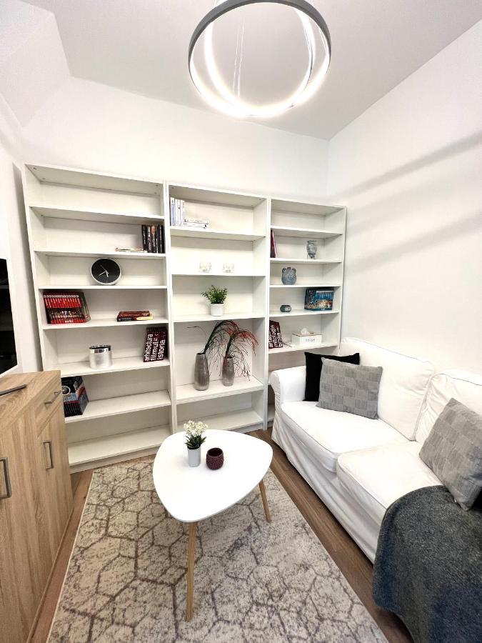 Hot Spot - Apartment - Sanador Victoriei Бухарест Экстерьер фото